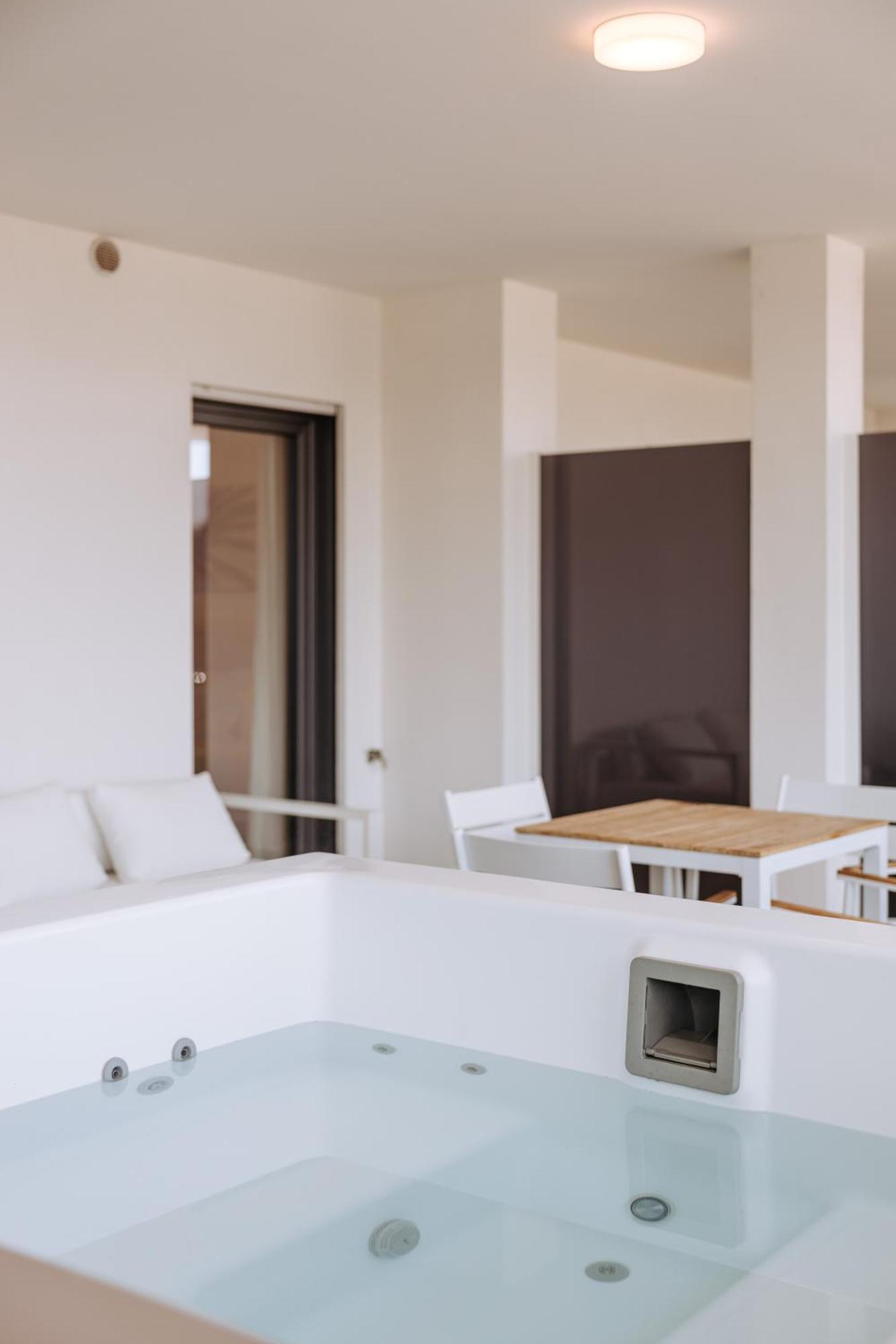 Marisabella Suite Spa 3 Bari Dış mekan fotoğraf